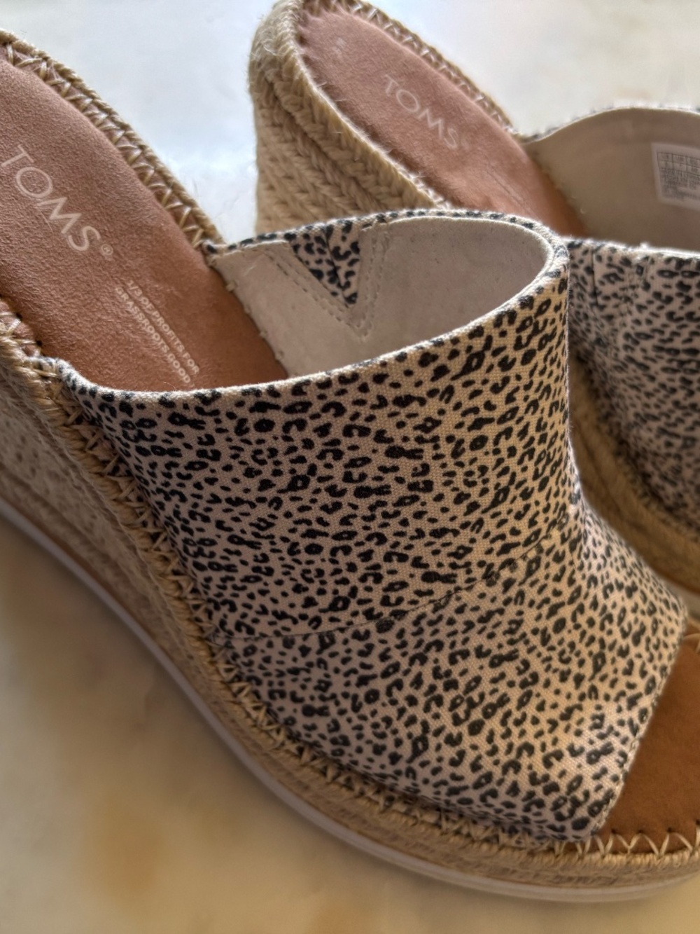 TOMS Leopard Print Espadrille Wedge Slide Sandals Women's Size 9